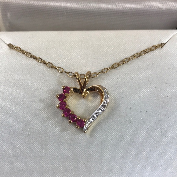 unbranded Jewelry - Open Heart Pendant Necklace 18” Chain